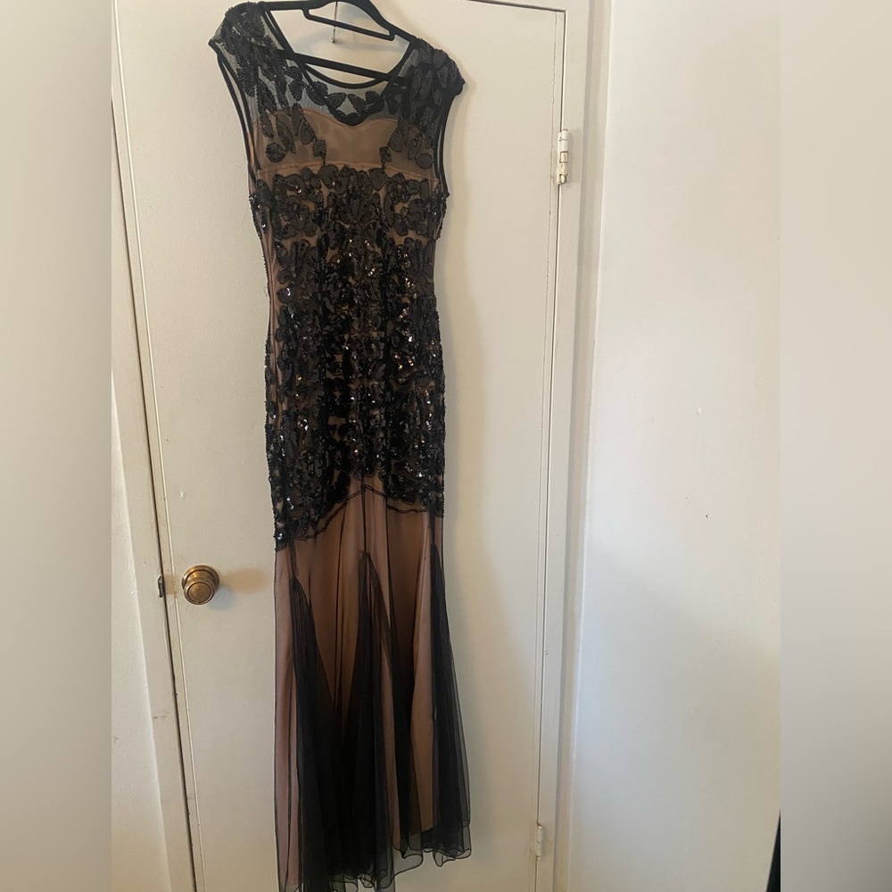 Elegant Black and Tan Evening Gown